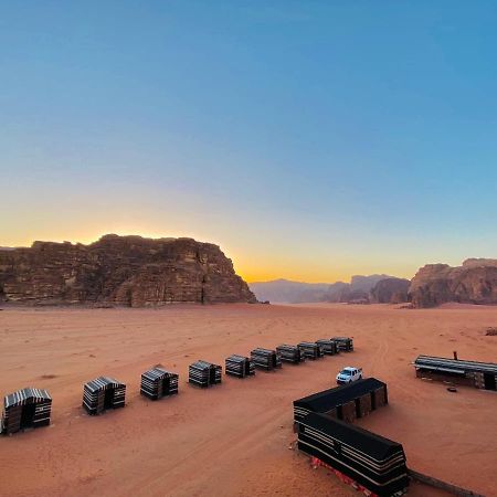 Bedouin Memories Camp Hotel วาดิรัม ภายนอก รูปภาพ