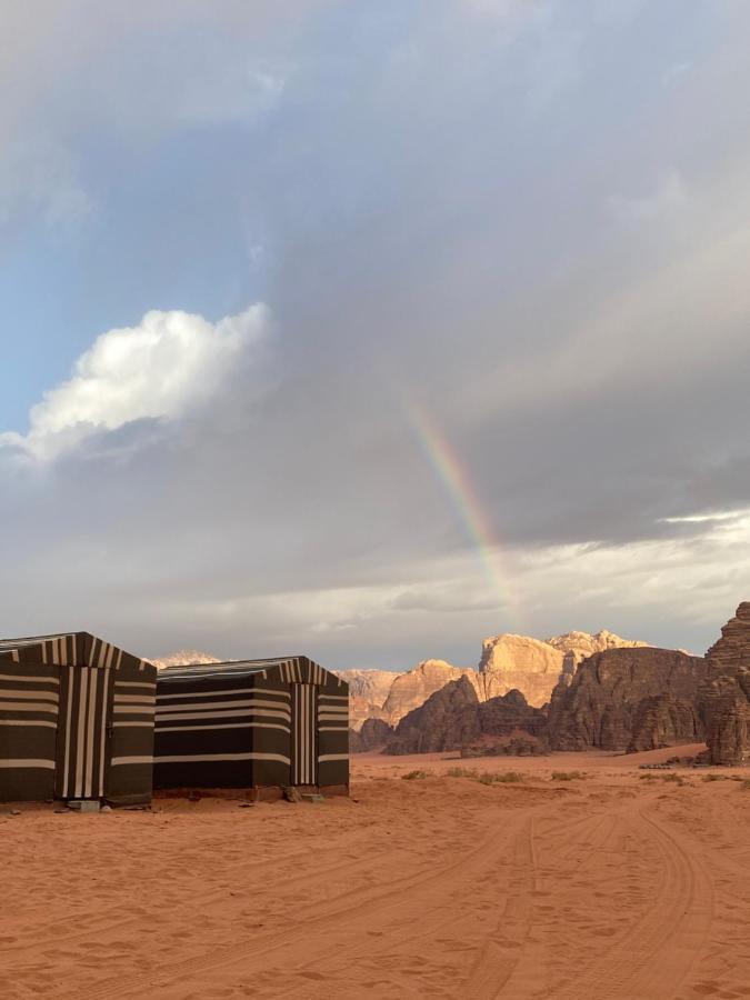 Bedouin Memories Camp Hotel วาดิรัม ภายนอก รูปภาพ