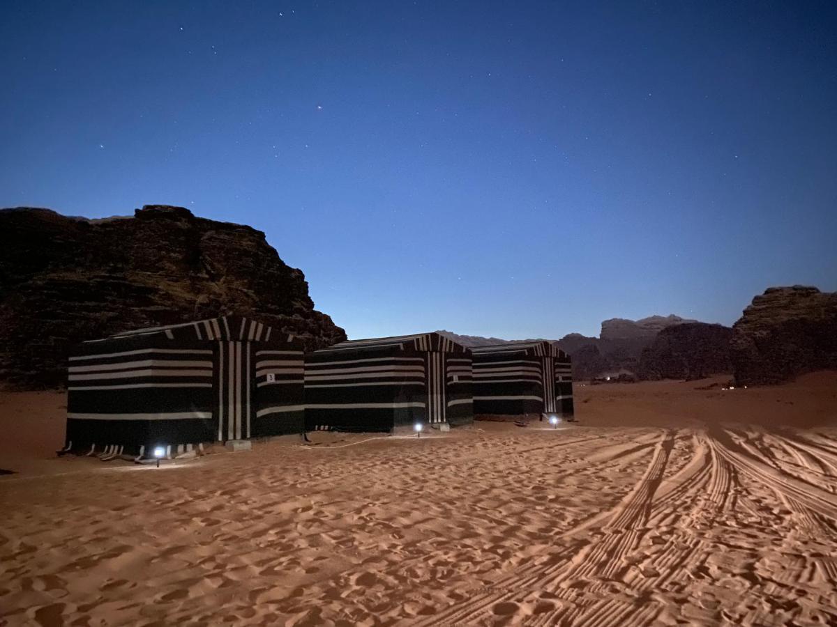 Bedouin Memories Camp Hotel วาดิรัม ภายนอก รูปภาพ