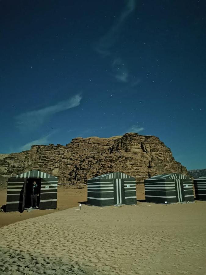 Bedouin Memories Camp Hotel วาดิรัม ภายนอก รูปภาพ